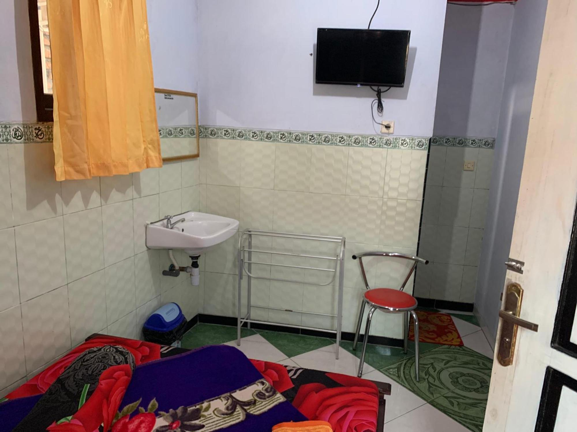 Griyo Tombo Kangen Sarangan Exterior foto