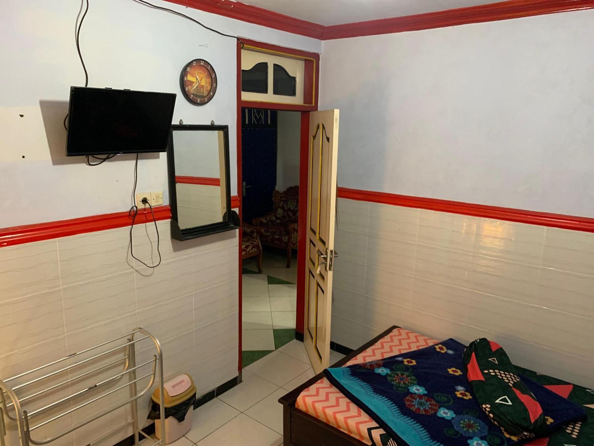 Griyo Tombo Kangen Sarangan Exterior foto