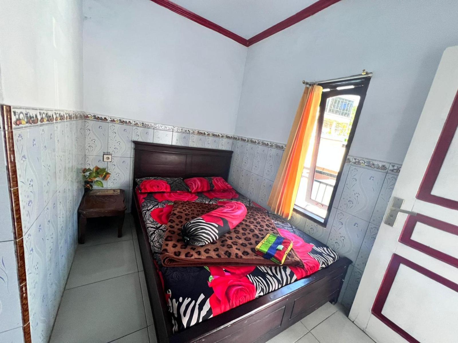 Griyo Tombo Kangen Sarangan Exterior foto